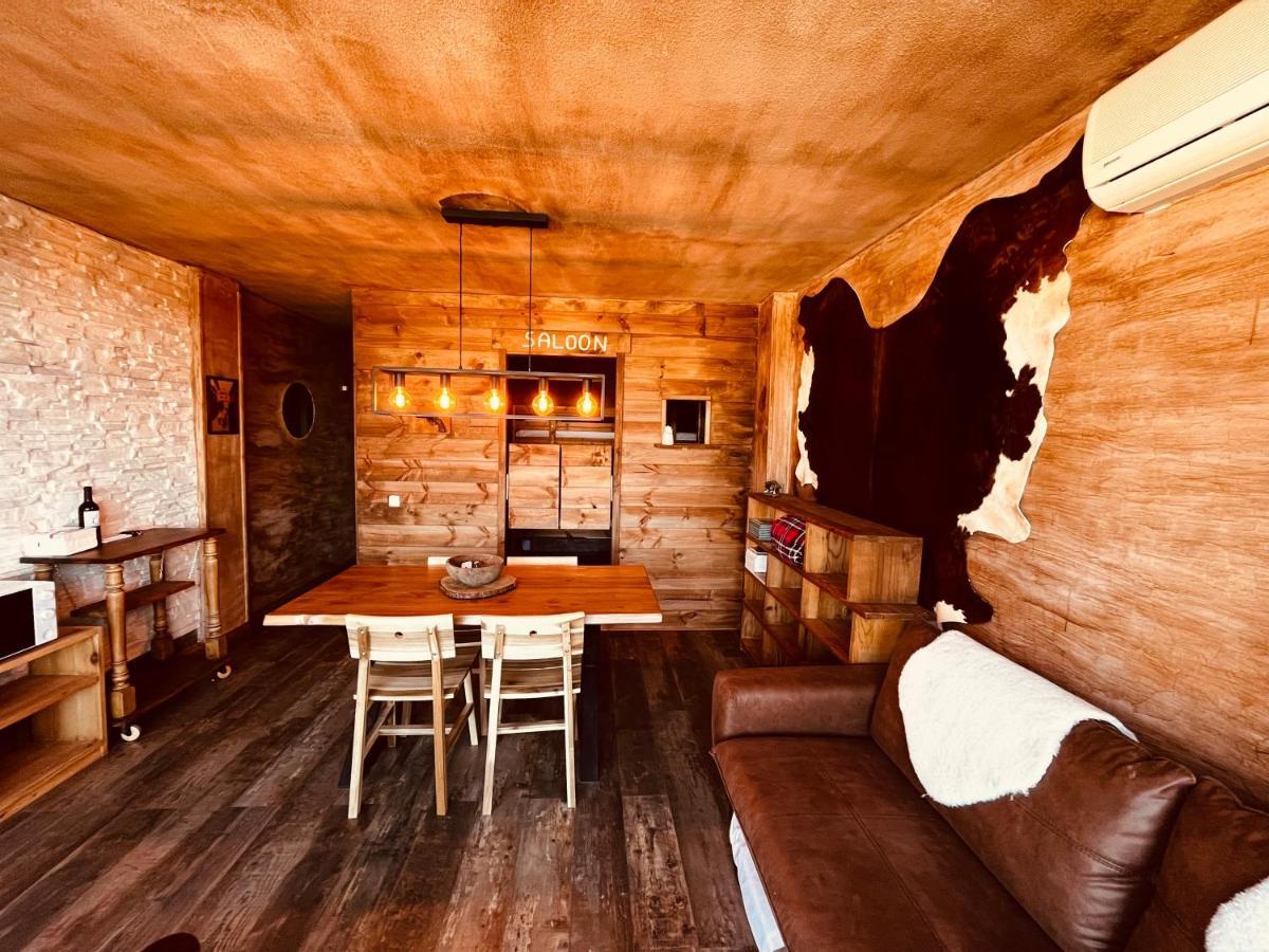 شقة Old West House Pantano De San Juan San Martín de Valdeiglesias المظهر الخارجي الصورة