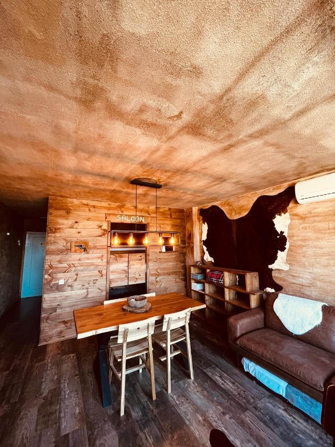 شقة Old West House Pantano De San Juan San Martín de Valdeiglesias المظهر الخارجي الصورة