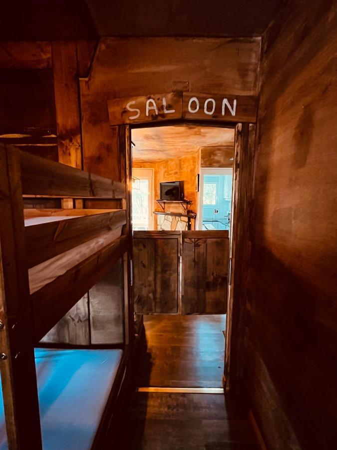 شقة Old West House Pantano De San Juan San Martín de Valdeiglesias المظهر الخارجي الصورة