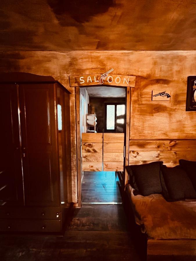 شقة Old West House Pantano De San Juan San Martín de Valdeiglesias المظهر الخارجي الصورة